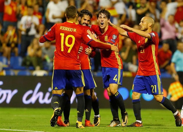 España celebra su clasificación para el Mundial de Rusia
