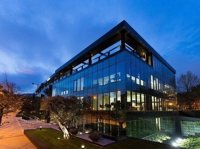 Abertis aprueba este lunes en consejo extraordinario mover su sede de Barcelona