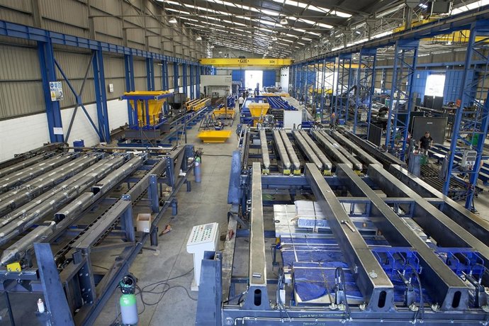 Ampliacion de instalaciones de la empresa sevillana Moldtech