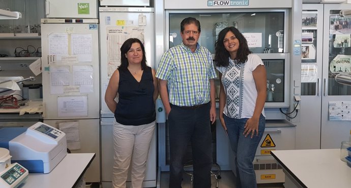 Investigadores del Instituto de Parasitología y Biomedicina López Neira