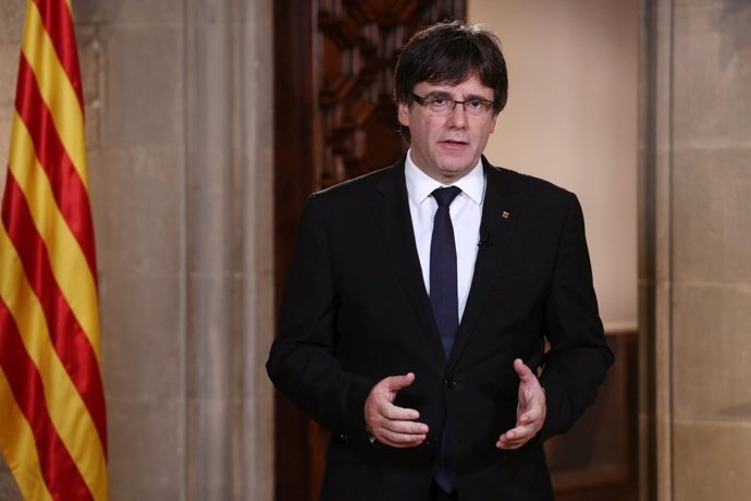 Declaración institucional del presidente de la Generalitat, Carles Puigdemont