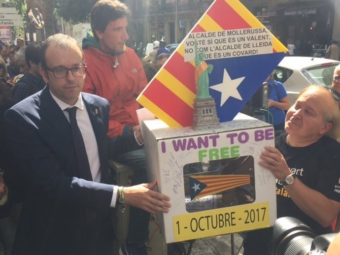 L'alcalde de Mollerusa, Carles Solsona, després de comparèixer davant la Fiscali