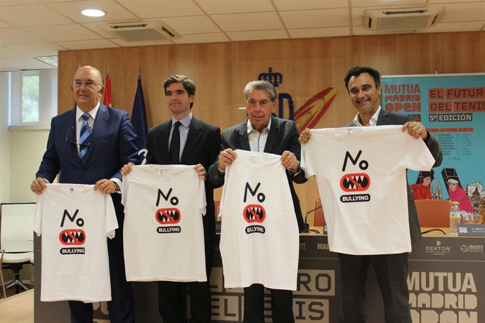 Miguel Días Román-Jaime González Castaño-Manolo Santana-Alberto Berasategui