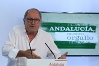 PSOE-A espera que Puigdemont vuelva a la "legalidad" y cree que hay que esperar a los pasos del Gobierno