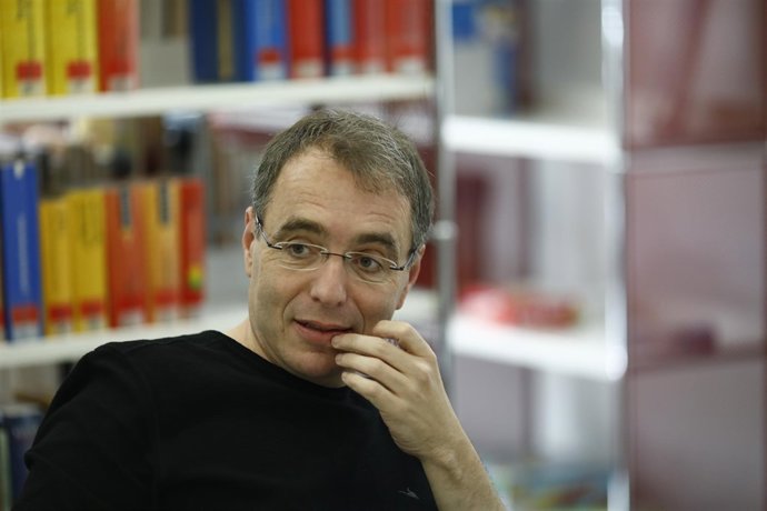 David Safier presenta su nueva novela Y colorín colorado...Tú