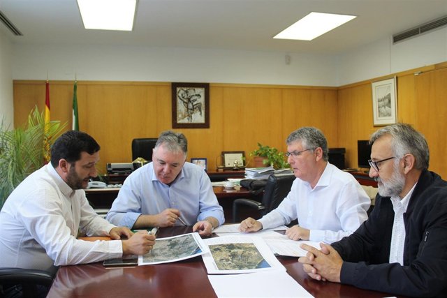 1 Nota Y 2 Fotos Junta (Itinerario Paisajístico Bonares, Rociana, Mazagón)