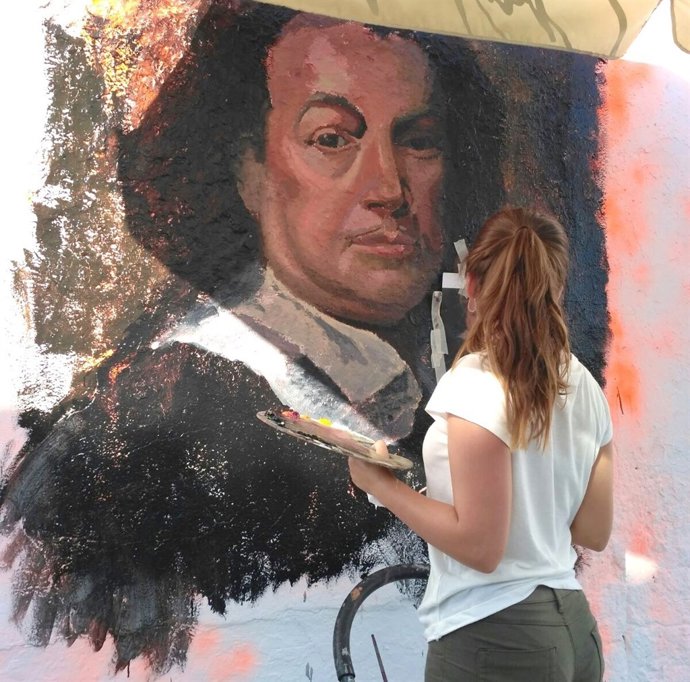 Pilas pinta 'murillos' en sus fachadas.