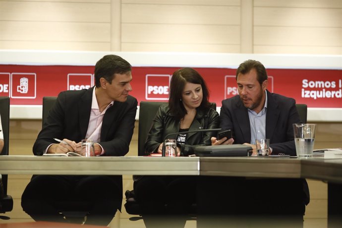 Pedro Sánchez encabeza la reunión de la Comisión Permanente del PSOE en Ferraz