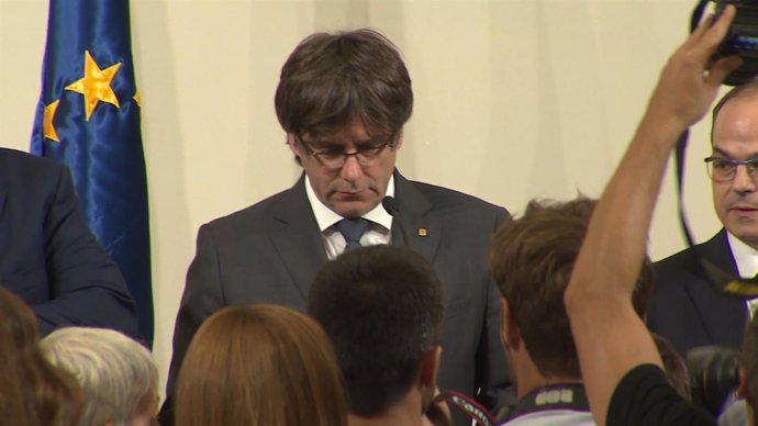 Puigdemont ultima su intervención en el Parlament