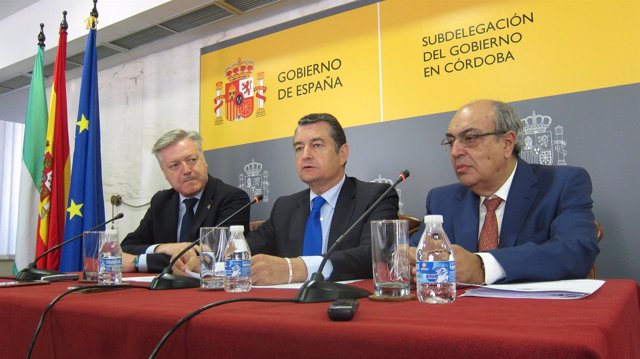 Antonio Sanz con Juan José Primo Jurado y Antonio Ramón Guinea