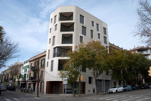 ARCA muestra su 'gran indignación' ante la construcción de un nuevo edificio en Santa Catalina de 'alturas excesivas'