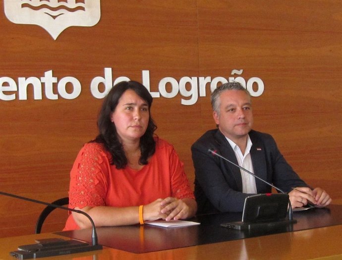María Luisa Alonso y José Luis Díez Cámara, en la rueda de prensa