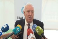 Margallo pide aplicar el 155 y espera que el Gobierno "reaccione" y "no" siga "jugando al son" de la Generalitat