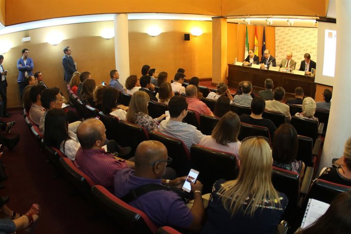 Jornadas digital alcalde Bendodo Cámara Comercio