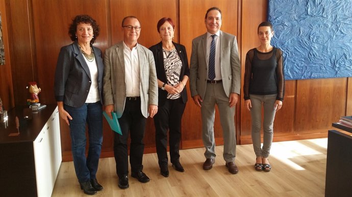 M.Arboix (UAB), J.Martí (Parc Taulí) i membres de la UAB