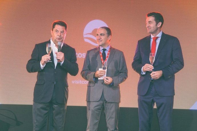 Vogeler Bendodo y Díez de la Lastra Les Roches OMT turismo mundial