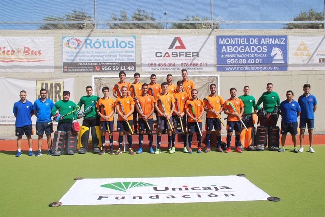Unicaja patrocina el equipo de atletismo de San Fernando