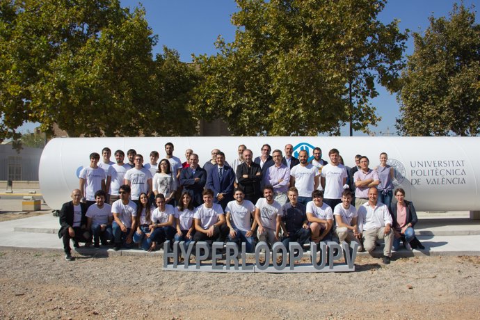 Equipo del Hyperloop de la UPV
