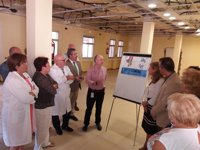 La consejera de Salud pide "confianza" en los trabajos para la "desfusión" hospitalaria en Granada, que cumple "plazos"