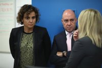 La ministra de Sanidad: "Si les queda decencia democrática, por favor que paren ya la ruptura con España"