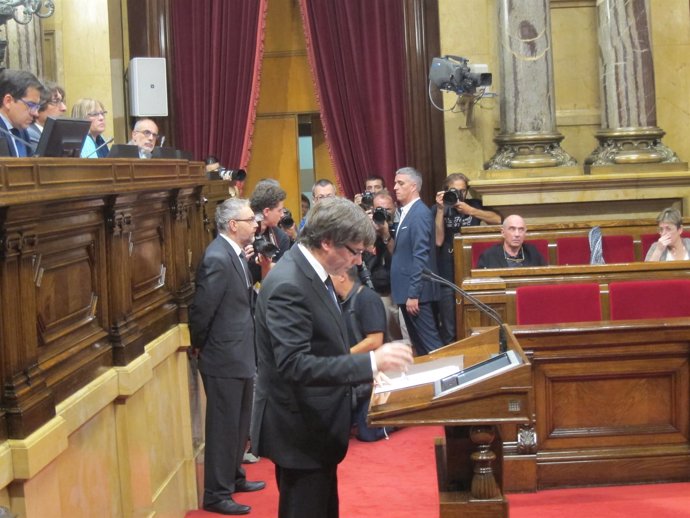 El presidente C.Puigdemont comparece ante el pleno del Parlament este martes