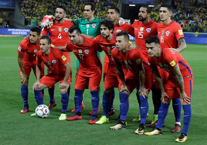 Soccer Football - 2018 World Cup Qualifications - South America - Brazil v Chile
