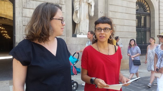 Les regidores de la CUP a Barcelona Maria Rovira i Eulàlia Reguant