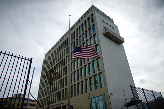 A view of the U.S. Embassy in Havana, Cuba, October 5, 2017. REUTERS/Alexandre M
