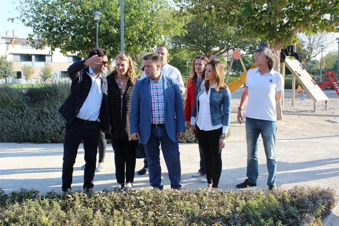 Serrano visita el barrio