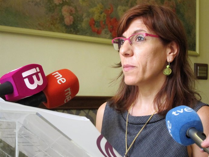 La portavoz parlamentaria de Podemos, Laura Camargo