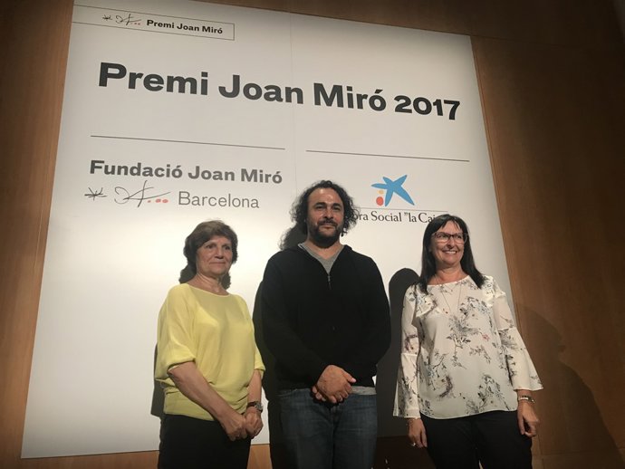 Rosa Maria Malet (F.Miró), artista Kader Attia i Elisa Durán (Fund.la Caixa)