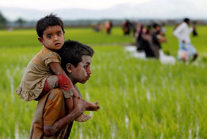 Niños rohingya en Bangladesh