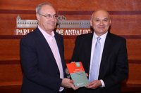 El director del Consejo de Transparencia reclama la "asunción efectiva" de la competencia en Protección de Datos