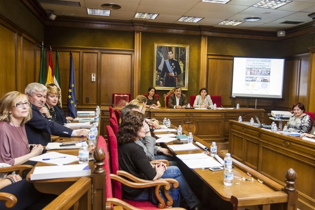 Las asociaciones del Consejo Provincial de la Familia reciben subvenciones.