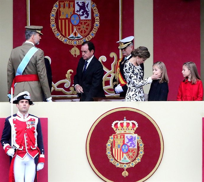 Desfile militar del 12 de Octubre, Día de la Fiesta Nacional