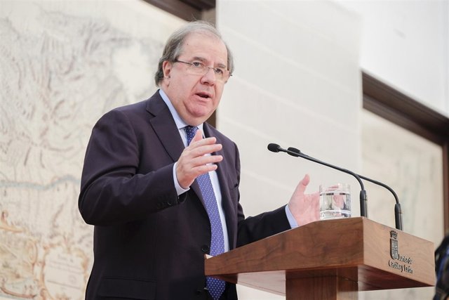 CyL supedita la subida salarial a empleados públicos al PGE CyL supedita la subida salarial a empleados públicos al PGE