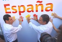 Moreno asegura que el PP "siempre es garante de la unidad de España" y reitera que "nunca va a permitir la ruptura"