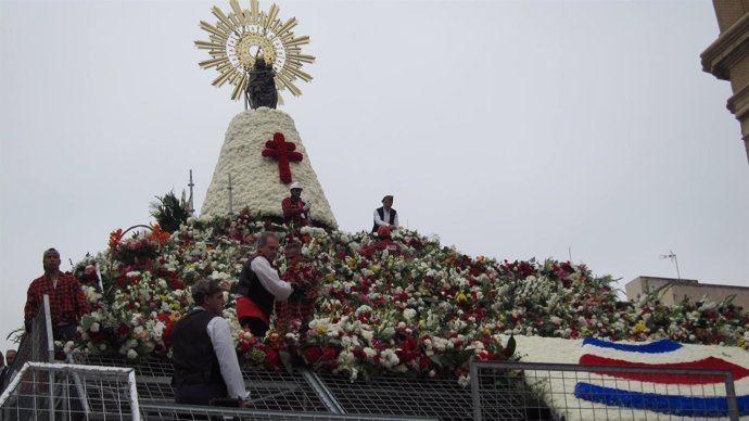 Ofrenda de Flores a la Virgen del Pilar 2017              