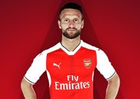 El Arsenal pierde durante un mes a Mustafi