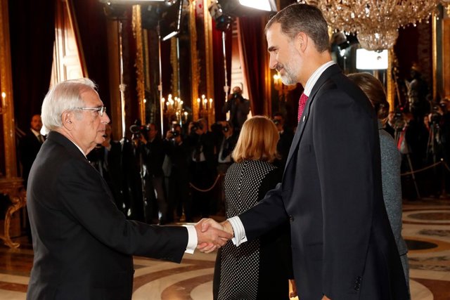 El presidente de Melilla saluda al Rey Felipe VI