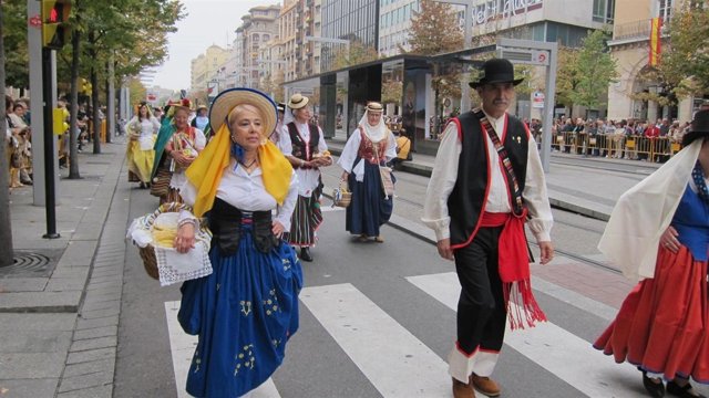 Ofrenda de Frutos a la Virgen del Pilar en Zaragoza                