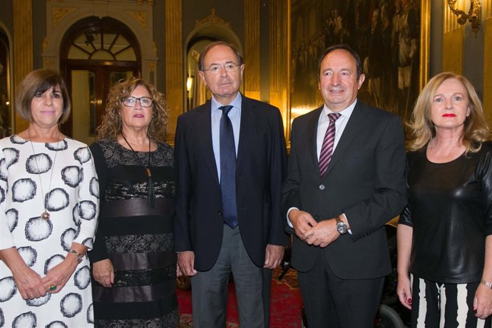 Sanz, Mendiola y García Escudero con Aspace