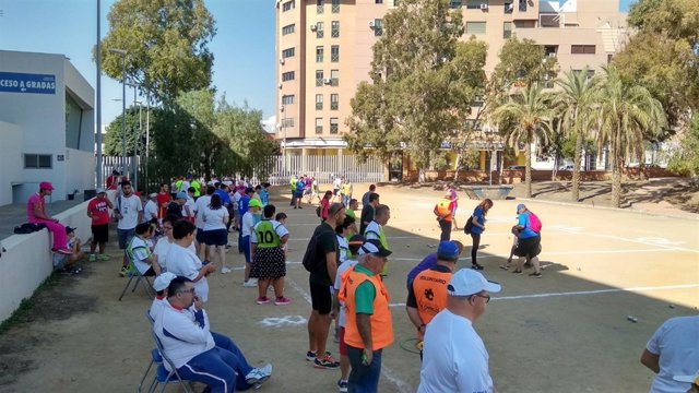 Las pistas de albero del Pabellón Moisés Ruiz han sido escenario del encuentro.