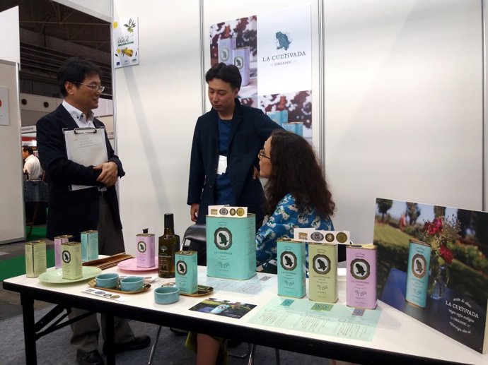 Presencia de empresas andaluzas de aceite de oliva en una feria de Japón