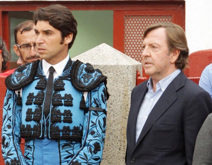 CAYETANO Y CURRO