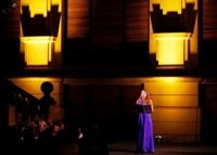 El teatro Alhambra de Granada sube el telón este sábado con la obra ‘Leyendo Lorca’, de Irene Escolar