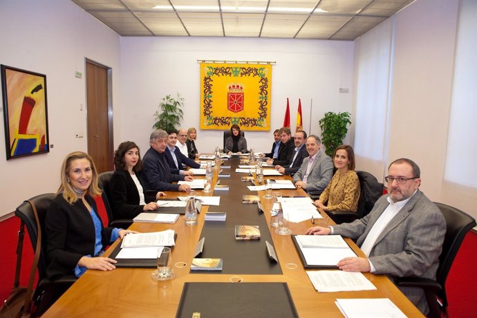 Mesa y Junta de Portavoces del Parlamento de Navarra.