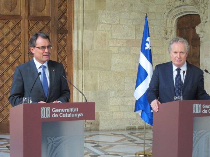 Artur Mas Y El Primer Ministro De Quebec Jean Charest