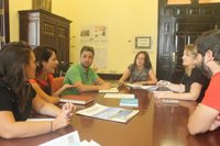 IU y Participa Sevilla lamentan que el Centro de Inserción Social sigue sin "servicio de transporte público regular"