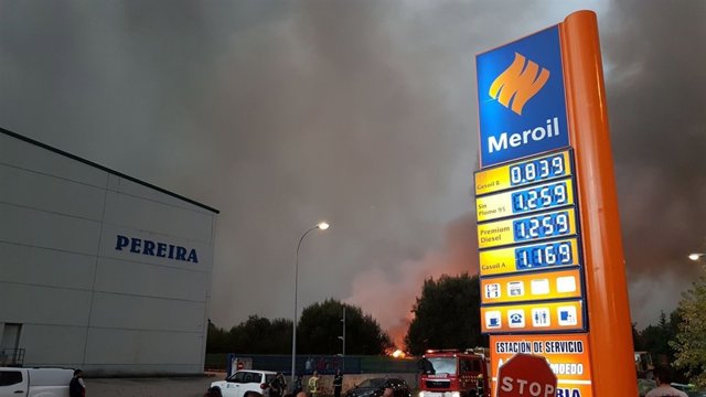Fuego de Ponteareas que afecta también a Pazos de Borbén, Redondela y Soutomaior